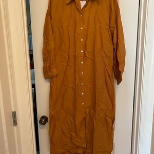 Runs a little small. Tag says XL, but is actually a lLarge